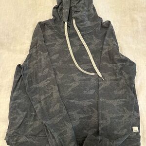 Vuori Women’s Charcoal Camouflage Halo Performance Hoodie